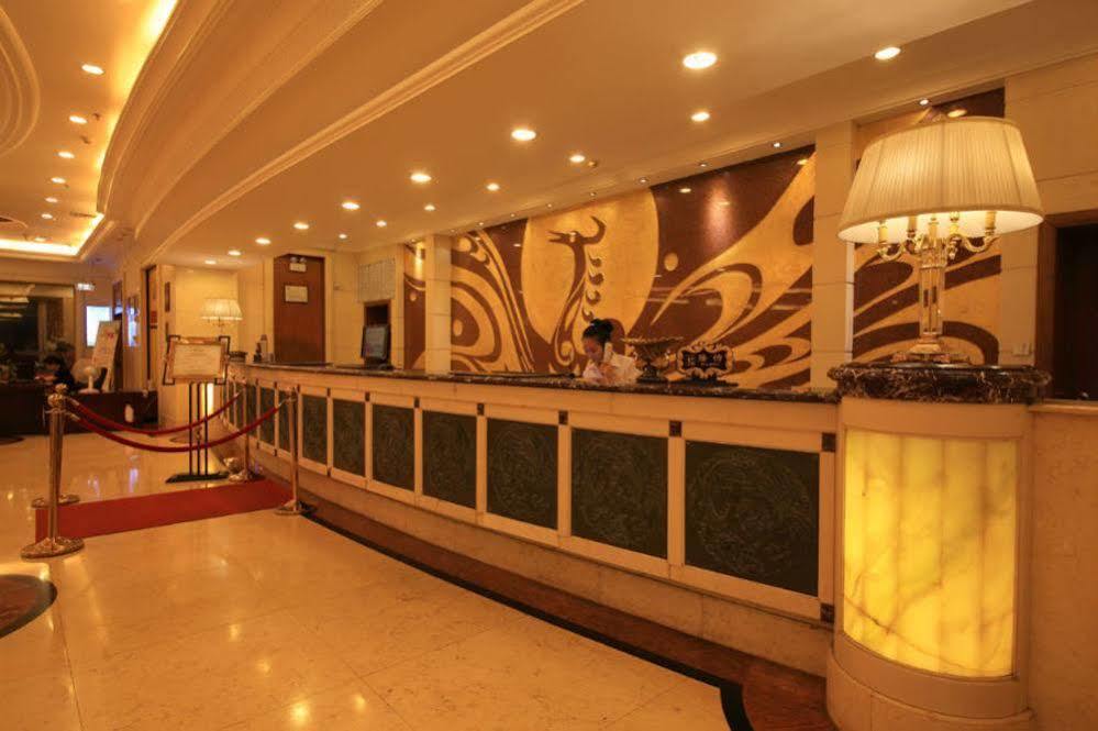 Country Garden Phoenix Hotel Jingmen ภายนอก รูปภาพ