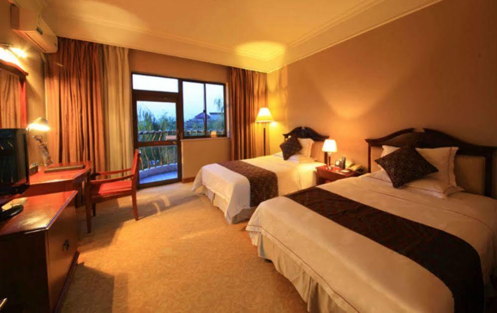 Country Garden Phoenix Hotel Jingmen ภายนอก รูปภาพ